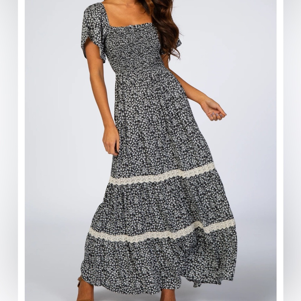 (M)black white floral square neck tiered boho smocked lace trim maxi dress